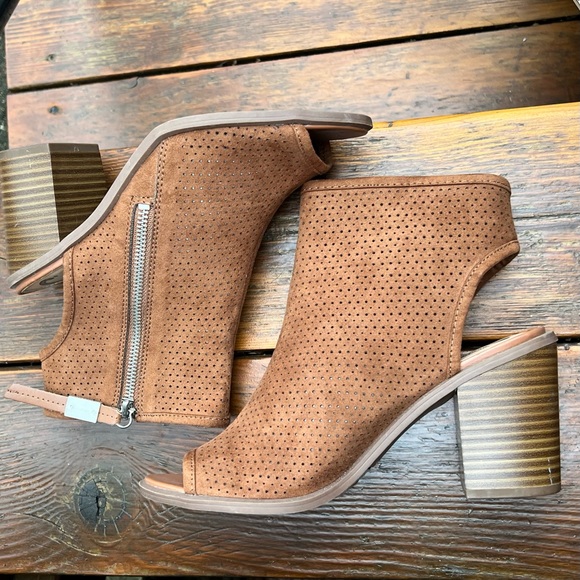SAM EDELMAN KAMMIE-2 BROWN BOOTIES SIZE 7  NEW - Picture 9 of 13